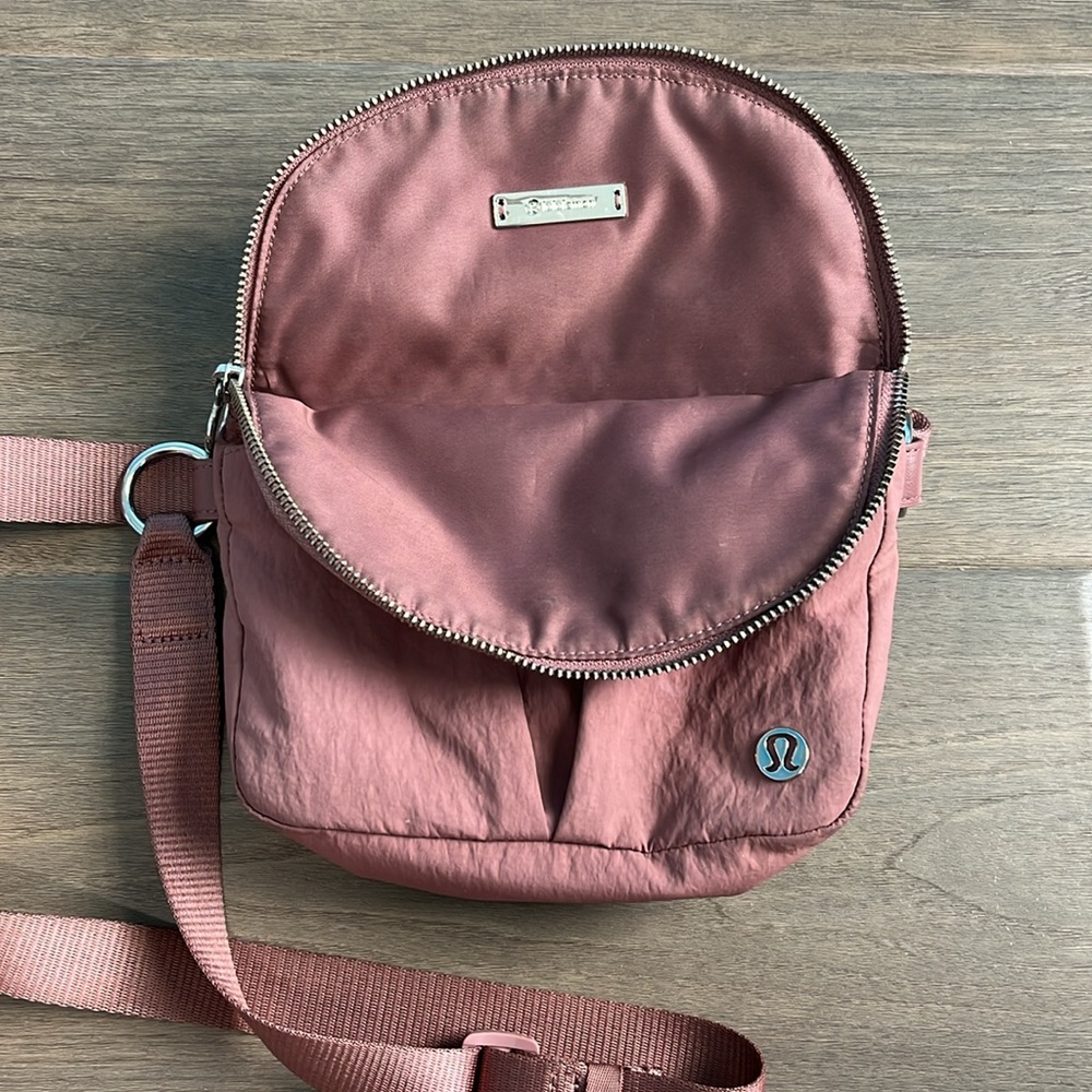 Lululemon crossbody bag